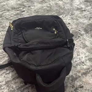 Isaac Mizrahi | Bags | Bnwt Issac Mizrahi Backpack Black Tik  display picture 2